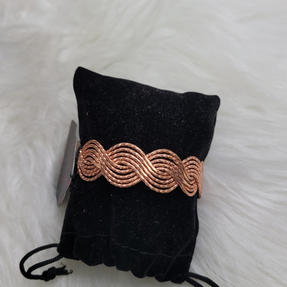 Paparazzi Rosegold Twist Baraclet - Picture 3 of 4